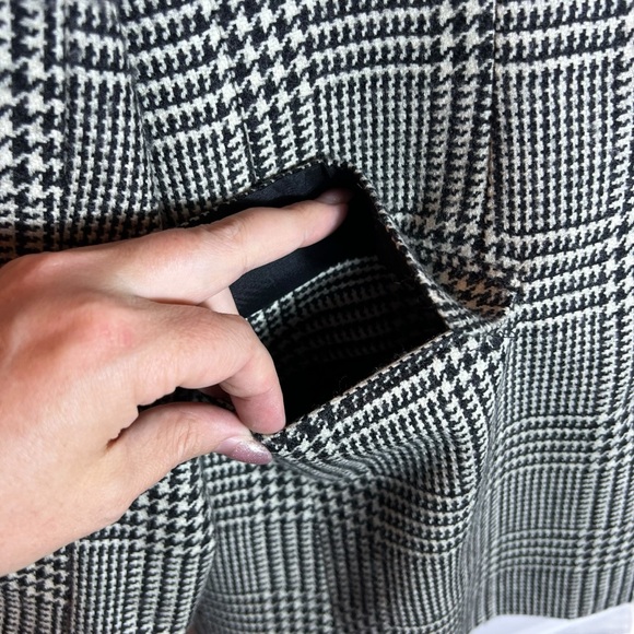 Vintage Ann Taylor Petites Houndstooth Wool Blazer, Size 8 Petite - Picture 6 of 8